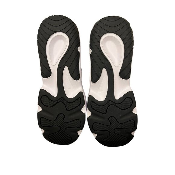 NIKE Black & White Tech Hera Sneakers - 40.5/ 7.5 US NWT - Picture 8 of 8